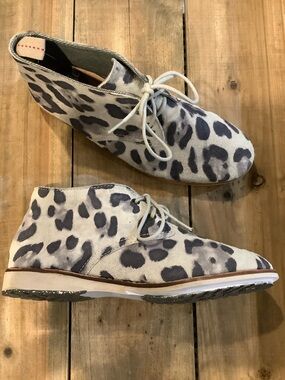 NWOT ROLLIE Women’s Chukkas Gray/Black Leather Cheetah Print Lace Up Shoes 35